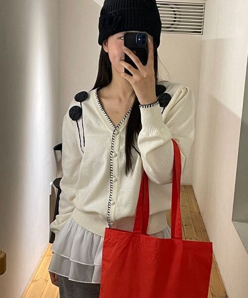 SINOON(シヌーン)の「Rose Drizzle Cardigan (Ivory)(カーディガン/ボレロ・レディース・アイボリー・FREE)」の5枚目の写真