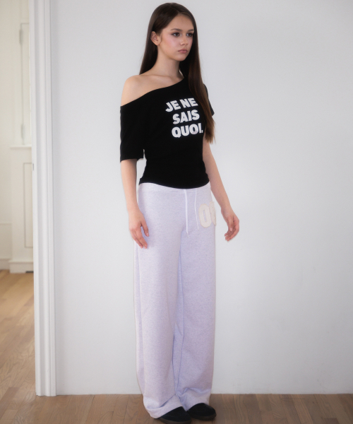 ROSEFRANTZ（ロゼフランツ）の「Minimal French Lettering T-shirt [Black]（Tシャツ/カットソー・レディース・ブラック・OS）」の3枚目の写真