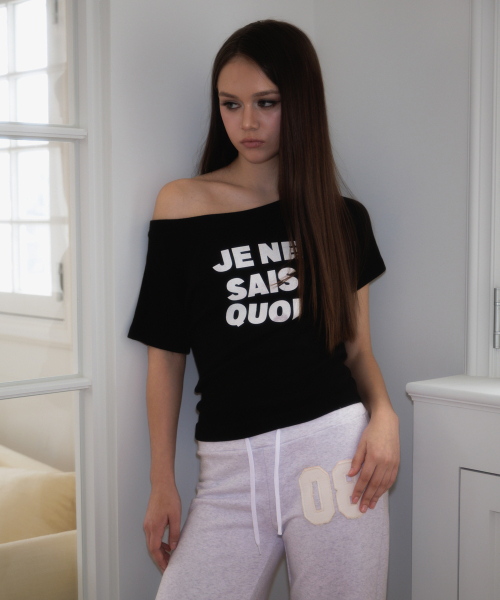 ROSEFRANTZ（ロゼフランツ）の「Minimal French Lettering T-shirt [Black]（Tシャツ/カットソー・レディース・ブラック・OS）」の8枚目の写真