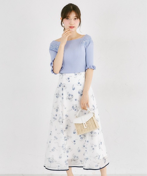 tocco closet(トッコ クローゼット)の「ビジュー×フラワー刺繍リブニットプルオーバー(ニット/セーター・レディース・オフホワイト/ライトブルー/ピンク・M)」の14枚目の写真