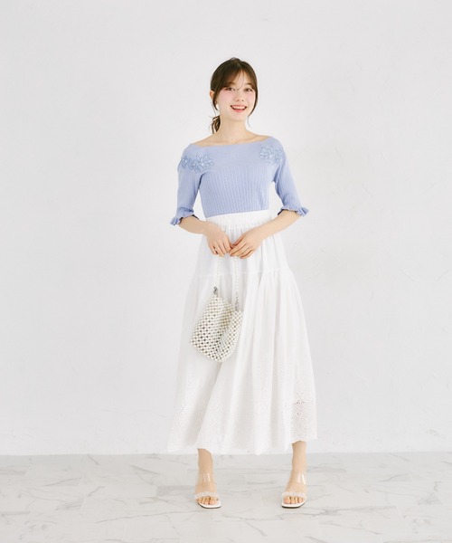 tocco closet(トッコ クローゼット)の「ビジュー×フラワー刺繍リブニットプルオーバー(ニット/セーター・レディース・オフホワイト/ライトブルー/ピンク・M)」の11枚目の写真