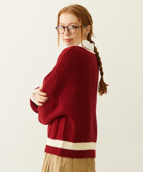 MILKFED.(ミルクフェド)の「CRICKET KNIT PATCH TOP(ニット/セーター・レディース・レッド/オフホワイト/ネイビー・ONE SIZE)」の4枚目の写真