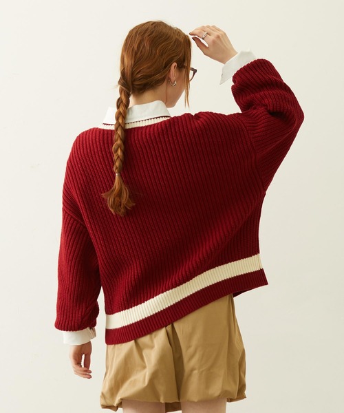 MILKFED.(ミルクフェド)の「CRICKET KNIT PATCH TOP(ニット/セーター・レディース・レッド/オフホワイト/ネイビー・ONE SIZE)」の5枚目の写真