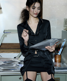 Bare satin skirt