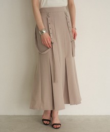 Box Tuck Suspend Skirt