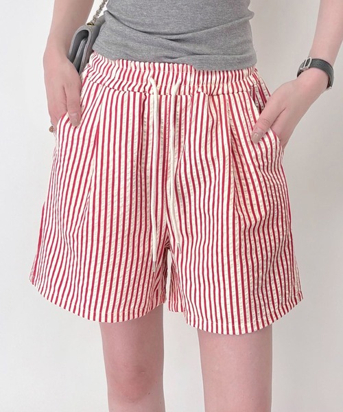 DAY CLOSET(デイ クローゼット)の「【くしゅっと涼し気シボ加工/ゴム&紐調節可】ストライプ柄 ルーム ショートパンツ レディース(ルームウェア/パジャマ・レディース・グリーン/カーキ/ブルー/レッド/ブラウン/ブラック・M/L)」の6枚目の写真