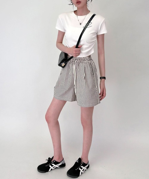 DAY CLOSET(デイ クローゼット)の「【くしゅっと涼し気シボ加工/ゴム&紐調節可】ストライプ柄 ルーム ショートパンツ レディース(ルームウェア/パジャマ・レディース・グリーン/カーキ/ブルー/レッド/ブラウン/ブラック・M/L)」の10枚目の写真