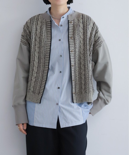 NOMBRE IMPAIR(ノンブルアンペール)の「【予約】ケーブル×裏毛コンビ ショートカーディガン(カーディガン/ボレロ・レディース・ベージュ/グレー・FREE)」の1枚目の写真