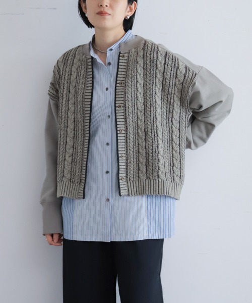 NOMBRE IMPAIR(ノンブルアンペール)の「【予約】ケーブル×裏毛コンビ ショートカーディガン(カーディガン/ボレロ・レディース・ベージュ/グレー・FREE)」の6枚目の写真