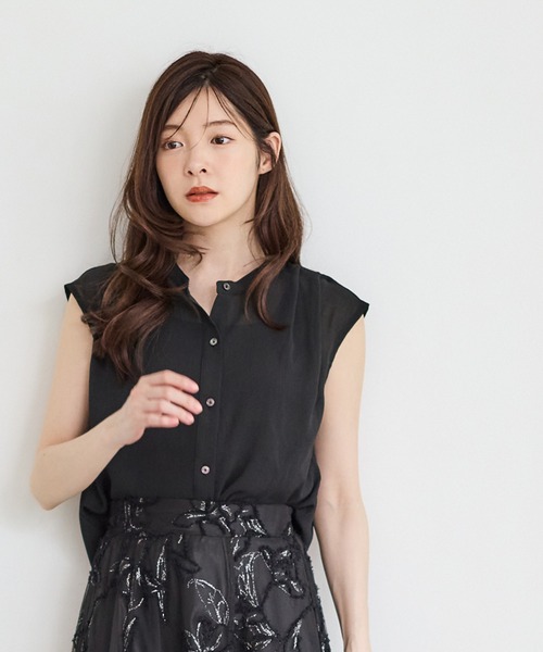 12Twelve Agenda（トゥエルブ　アジェンダ）の「シアーシャツインナー付プルオーバー（Tシャツ/カットソー・レディース・オフホワイト/ブラック/ブラウン・M）」の2枚目の写真