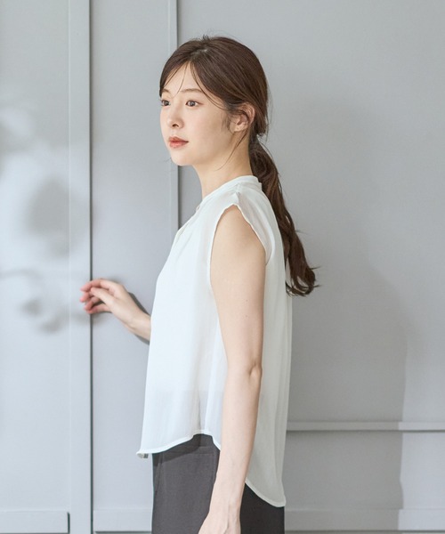 12Twelve Agenda（トゥエルブ　アジェンダ）の「シアーシャツインナー付プルオーバー（Tシャツ/カットソー・レディース・オフホワイト/ブラック/ブラウン・M）」の9枚目の写真
