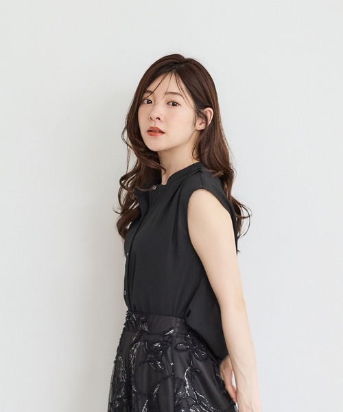 12Twelve Agenda（トゥエルブ　アジェンダ）の「シアーシャツインナー付プルオーバー（Tシャツ/カットソー・レディース・オフホワイト/ブラック/ブラウン・M）」の17枚目の写真