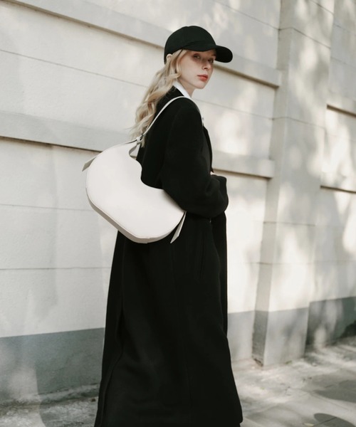 GASTON LUGA(ガストンルーガ)の「GASTON LUGA/ガストンルーガ/Mila Bag(ショルダーバッグ・レディース・ブラウン/ブラック/クリーム・F)」の12枚目の写真