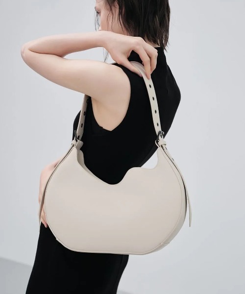 GASTON LUGA(ガストンルーガ)の「GASTON LUGA/ガストンルーガ/Mila Bag(ショルダーバッグ・レディース・ブラウン/ブラック/クリーム・F)」の15枚目の写真