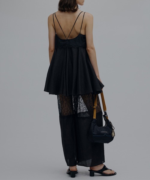 Ameri(アメリ)の「MEDI WIDE LACE CAMI ROMPERS(つなぎ/オールインワン・レディース・ブラック/アイボリー/カーキ・SMALL/X-SMALL/MEDIUM)」の20枚目の写真