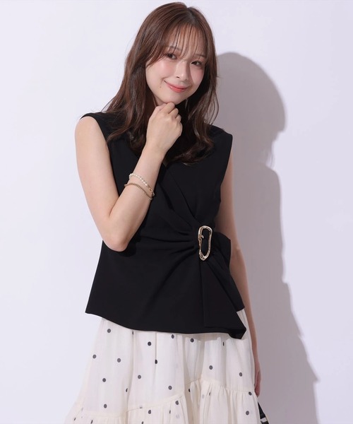 Mystrada（マイストラーダ）の「ドレープショートジレ（その他アウター・レディース・ブラック/ブラウン/オフホワイト・36/38）」の5枚目の写真