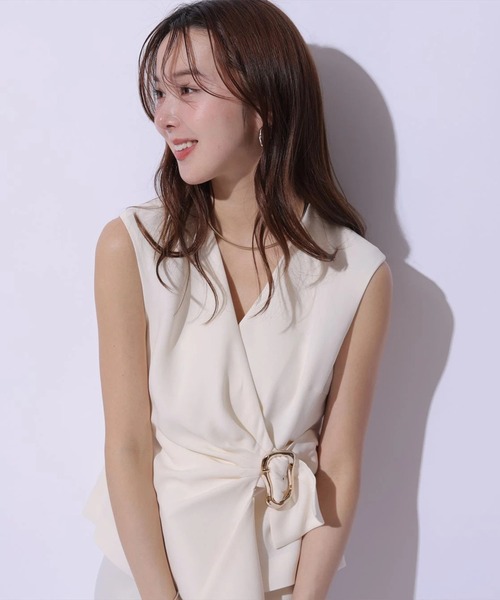 Mystrada（マイストラーダ）の「ドレープショートジレ（その他アウター・レディース・ブラック/ブラウン/オフホワイト・36/38）」の12枚目の写真