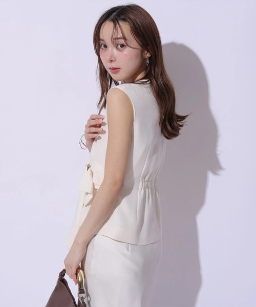 Mystrada（マイストラーダ）の「ドレープショートジレ（その他アウター・レディース・ブラック/ブラウン/オフホワイト・36/38）」の13枚目の写真