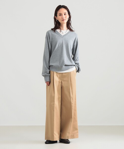 Demi-Luxe BEAMS(デミルクス ビームス)の「コットンウール Vネック ニット(ニット/セーター・レディース・ブラック/グレー・ONE SIZE)」の4枚目の写真