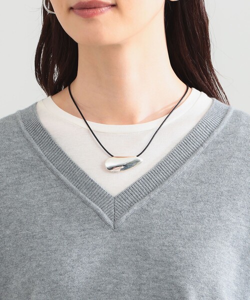 Demi-Luxe BEAMS(デミルクス ビームス)の「コットンウール Vネック ニット(ニット/セーター・レディース・ブラック/グレー・ONE SIZE)」の17枚目の写真