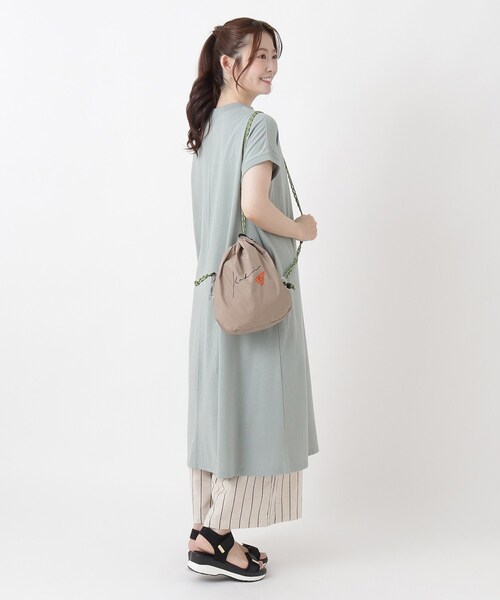 one'sterrace(ワンズテラス)の「KAKSI ニコイチ巾着(ショルダーバッグ・レディース・グレー系4/キャメル/ブラック系8・99)」の16枚目の写真