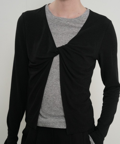 GENERAL IDEA(ジェネラルアイデア)の「GENERAL IDEA/ジェネラルアイディア LAYERED TWIST T-SHIRTS レイヤードツイスト長袖Tシャツ ドッキング 重ね着風 レディース 秋 秋服 2026年秋冬(Tシャツ/カットソー・レディース・チャコール/ブラック・S/M/XL/L)」の5枚目の写真