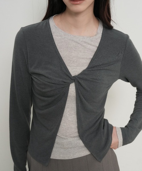 GENERAL IDEA(ジェネラルアイデア)の「GENERAL IDEA/ジェネラルアイディア LAYERED TWIST T-SHIRTS レイヤードツイスト長袖Tシャツ ドッキング 重ね着風 レディース 秋 秋服 2026年秋冬(Tシャツ/カットソー・レディース・チャコール/ブラック・S/M/XL/L)」の22枚目の写真