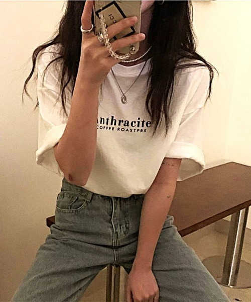 Lips(リップス)の「シンプルなロゴデザインでこなれ感を演出!ゆったりシルエットが魅力のロゴプリントビッグTシャツ(Tシャツ/カットソー・レディース・ホワイト/グレー/ブルー・FREE)」の6枚目の写真