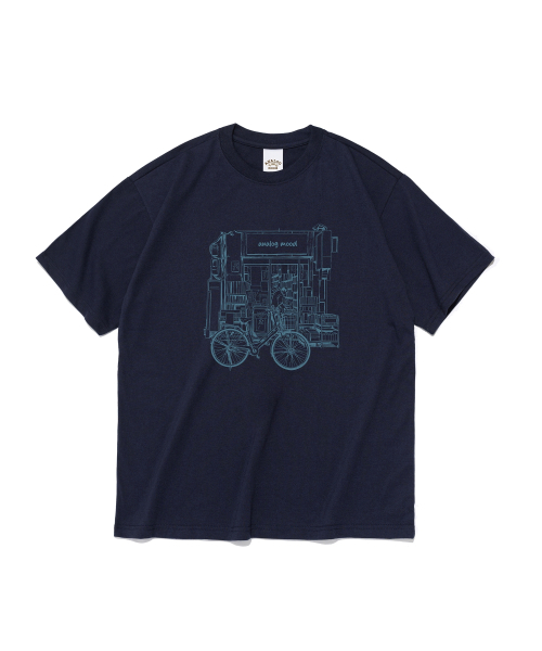ANALOG MOOD(アナログムード)の「クラシックブックストア 半袖Tシャツ (ネイビー)(Tシャツ/カットソー・レディース・その他・SMALL/MEDIUM/LARGE/X-LARGE/2XL)」の1枚目の写真