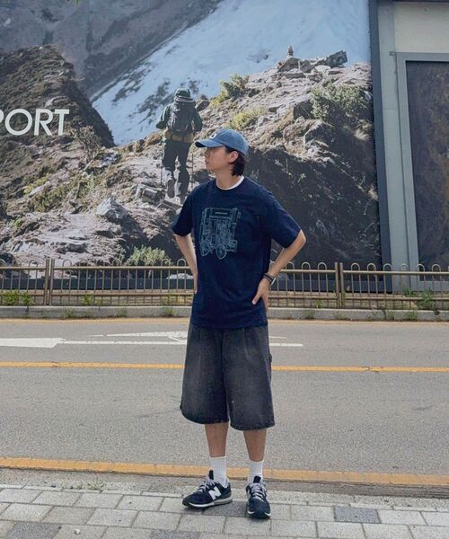 ANALOG MOOD(アナログムード)の「クラシックブックストア 半袖Tシャツ (ネイビー)(Tシャツ/カットソー・レディース・その他・SMALL/MEDIUM/LARGE/X-LARGE/2XL)」の13枚目の写真