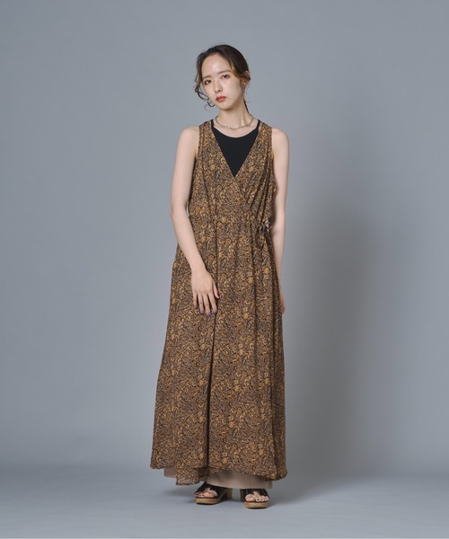 terrace（テラス）の「アソート柄プリントカシュクールマキシワンピース（ワンピース・レディース・レッド/アッシュブラウン/ブラック・FREE）」の9枚目の写真
