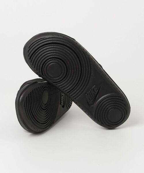 NIKE(ナイキ)の「NIKE/ナイキ WS オフコート スライド(サンダル・レディース・ブラック・23cm/26cm/25cm/24cm/28cm/27cm)」の3枚目の写真