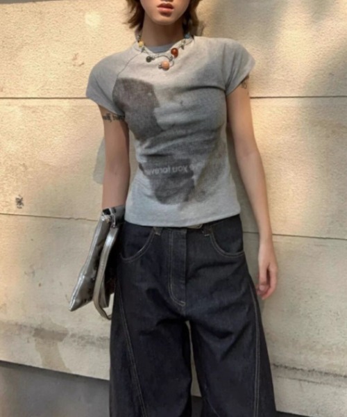 Vipoa(ヴィポア)の「vintage like short T-shirt(Tシャツ/カットソー・レディース・グレー/ホワイト・FREE)」の17枚目の写真