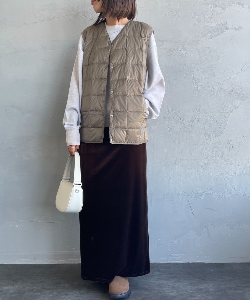 TAION（タイオン）の「【WEB先行予約】[TAION/タイオン] Vネック インナーダウンベスト(WEB限定)（ダウンベスト・レディース・レオパード/オリーブ/ライトグレー/ブラック/カーキ・L/XL/M）」の14枚目の写真