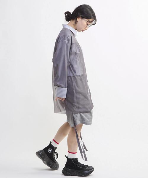 CONVERSE TOKYO(コンバーストウキョウ)の「TULLE LAYERED STRIPE SHIRT(シャツ/ブラウス・レディース・ブラック/ネイビー/ブルー系その他/ライトグレー/グレー/ブルー系その他2・FREE)」の8枚目の写真