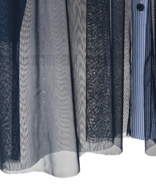 CONVERSE TOKYO(コンバーストウキョウ)の「TULLE LAYERED STRIPE SHIRT(シャツ/ブラウス・レディース・ブラック/ネイビー/ブルー系その他/ライトグレー/グレー/ブルー系その他2・FREE)」の16枚目の写真