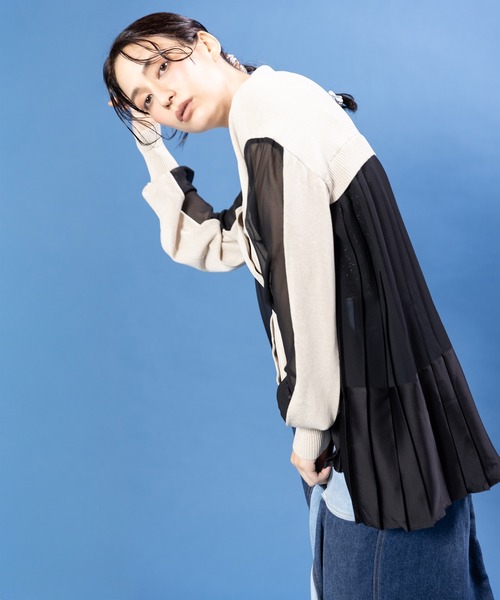 OSMOSIS（オズモーシス）の「切替プリーツニットカーディガン（カーディガン/ボレロ・レディース・ブラック/ライトベージュ/ライトグレー・ONE SIZE）」の16枚目の写真