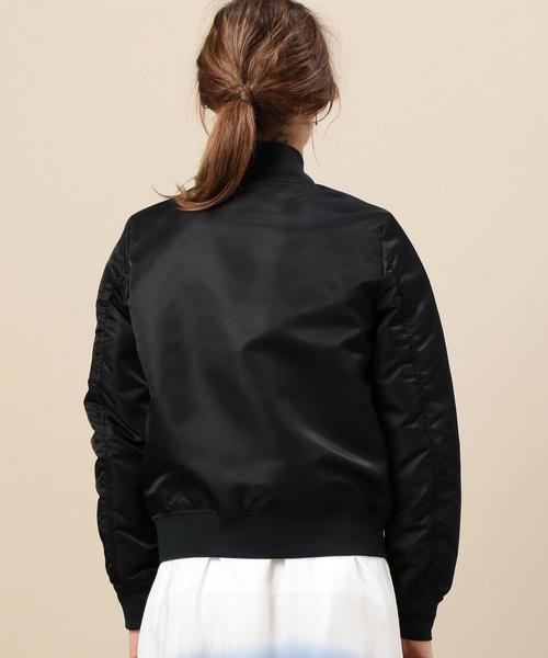 BEAUTY&YOUTH UNITED ARROWS（ビューティーアンドユースユナイテッドアローズ）の「BY ナイロンツイルMA-1ブルゾン ◆（MA-1・レディース・ブラック/オリーブ・FREE）」の7枚目の写真