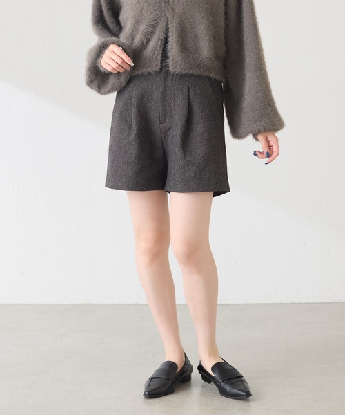 COLLAGE GALLARDAGALANTE(コラージュガリャルダガランテ)の「ショートパンツ/Nuel/セットアップ可(その他パンツ・レディース・ベージュ/チャコールグレー・FREE)」の4枚目の写真