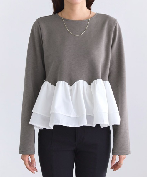 Pierrot(ピエロ)の「ダンボールペプラムフリルプルオーバー(スウェット・レディース・オフホワイト/グレー×ホワイト・PM/LL/L/M/PLL/PL)」の8枚目の写真