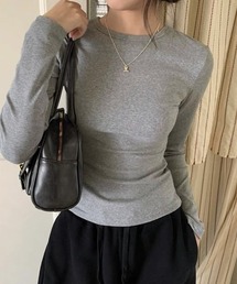 ベーシックフィット長袖クルーネックカットソー