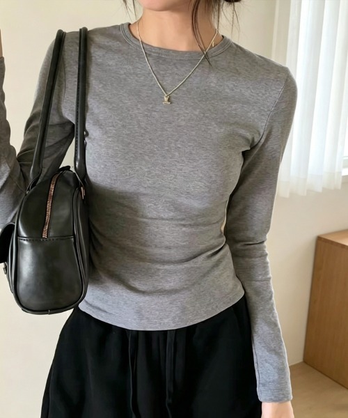 ONEP STAR(ワンピスター)の「ベーシックフィット長袖クルーネックカットソー(Tシャツ/カットソー・レディース・グレー/ホワイト/ブラック・FREE)」の22枚目の写真