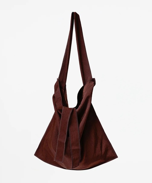 ITTI(イッチ)の「MARY INSIDE OUT TOTE - L / CERATO BRIGHT(トートバッグ・レディース・ブラウン/ブラック・FREE)」の9枚目の写真