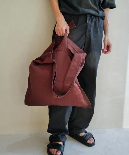 ITTI(イッチ)の「MARY INSIDE OUT TOTE - L / CERATO BRIGHT(トートバッグ・レディース・ブラウン/ブラック・FREE)」の11枚目の写真