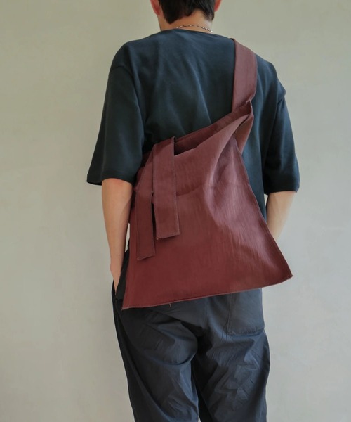 ITTI(イッチ)の「MARY INSIDE OUT TOTE - L / CERATO BRIGHT(トートバッグ・レディース・ブラウン/ブラック・FREE)」の12枚目の写真