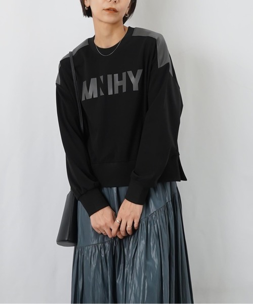 LUCA/LADY LUCK LUCA(ルカ/レディラックルカ)の「LC/LLL フェイクレザーロゴトップス(Tシャツ/カットソー・レディース・ベージュ/ブラック/ブラウン・FREE)」の1枚目の写真