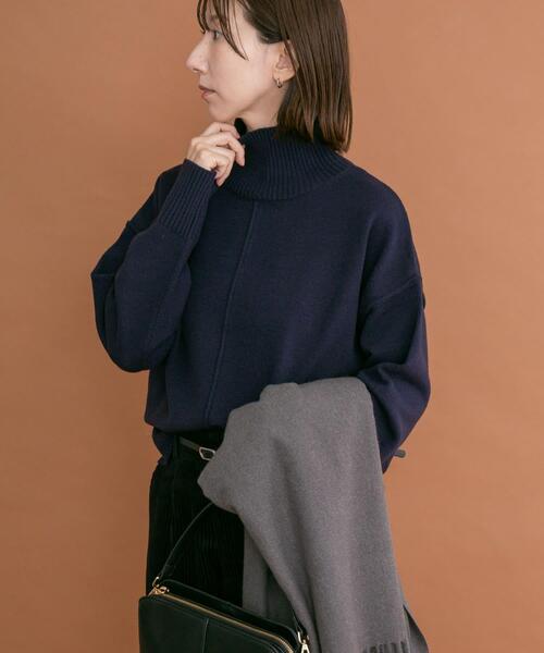 ITEMS URBANRESEARCH（アイテムズ アーバンリサーチ）の「ハイネックワイドニット（ニット/セーター・レディース・ホワイト系その他/オフホワイト/ネイビー/オレンジ・FREE）」の3枚目の写真