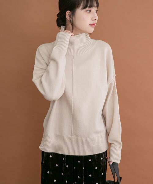 ITEMS URBANRESEARCH（アイテムズ アーバンリサーチ）の「ハイネックワイドニット（ニット/セーター・レディース・ホワイト系その他/オフホワイト/ネイビー/オレンジ・FREE）」の2枚目の写真