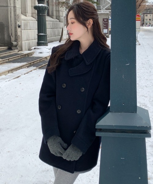 Aelina(エリナ)の「ステンカラーダブルブレストミドル丈コート(ピーコート・レディース・ネイビー・FREE)」の9枚目の写真