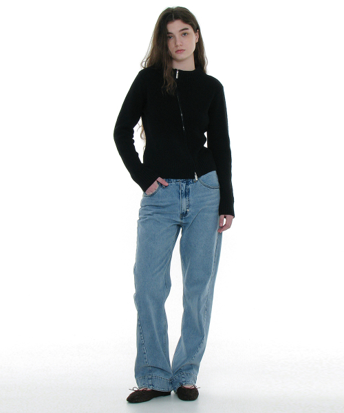 PARTIMENTO WOMEN(パルティメントウィメン)の「ヴィンテージウォッシュアシンメトリックジーンズ_ライトブルー(デニムパンツ・レディース・その他・SMALL/MEDIUM)」の5枚目の写真